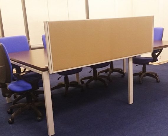 Глухие настольные экраны