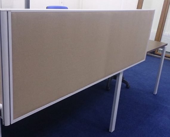 Глухие настольные экраны